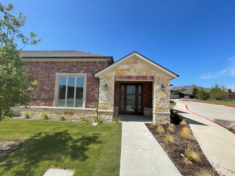 400 Stonebrook Pky, Frisco, TX à vendre - Photo de l’immeuble – Image 2 sur 58