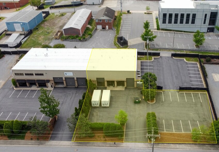 2317-2319 Grandview Ave, Nashville, TN à louer - Photo de l’immeuble – Image 1 sur 2