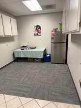 12350 Montwood Dr, El Paso, TX à louer Photo intérieure– Image 2 sur 8