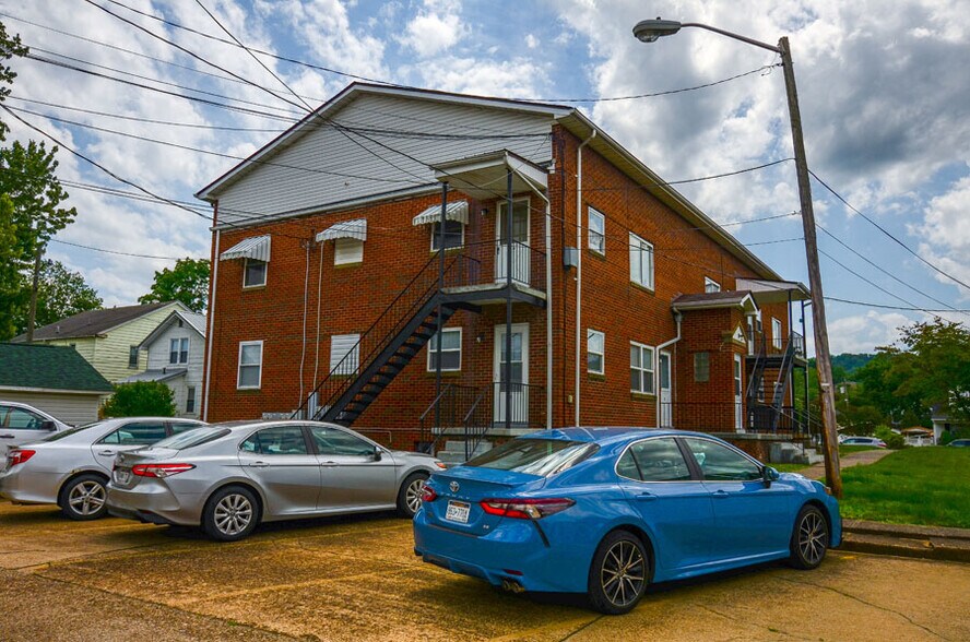 211 4th Ave, South Charleston, WV à vendre - Photo de l’immeuble – Image 3 sur 11