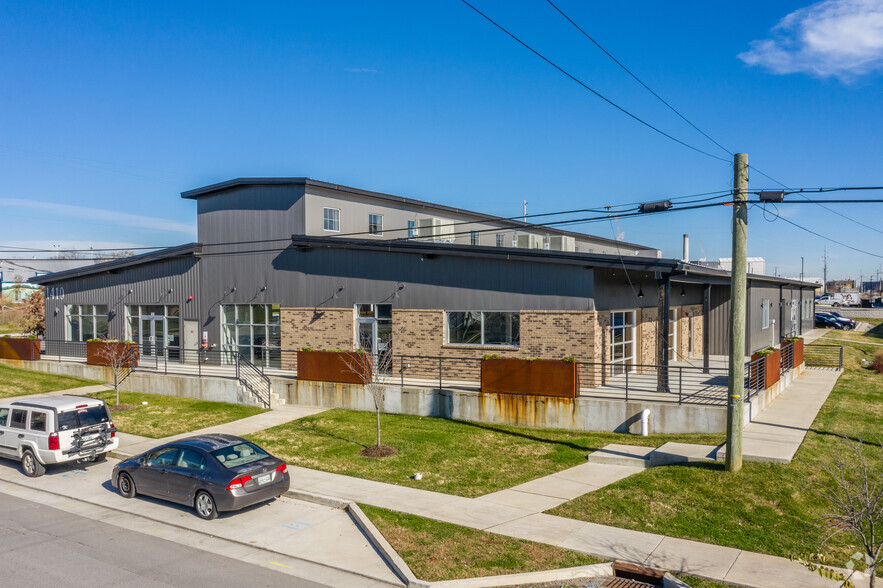 5022-5026 Centennial Blvd, Nashville, TN à louer - Photo de l’immeuble – Image 3 sur 11