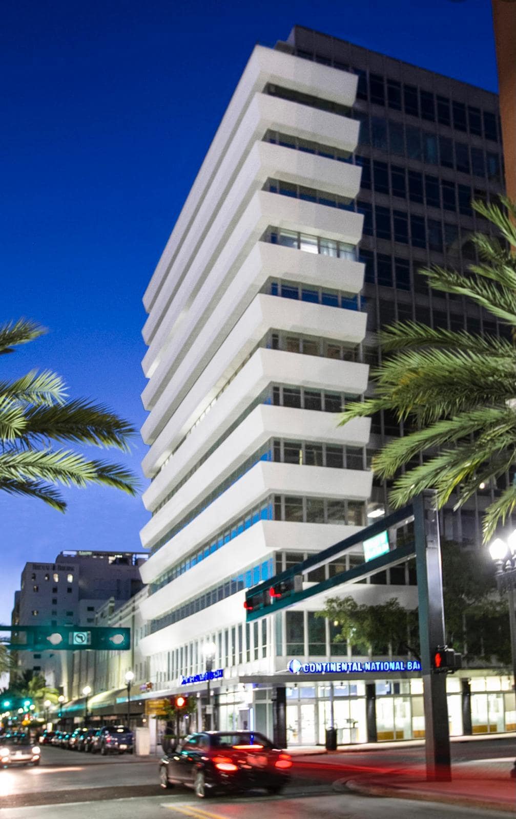 14 NE 1st Ave, Miami, FL à louer Photo intérieure– Image 1 sur 5