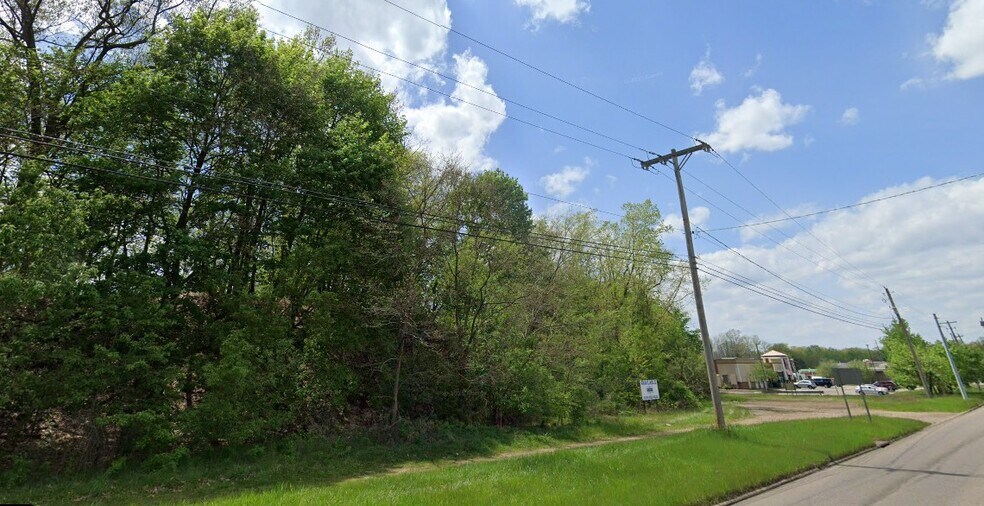 Waterloo Rd, Akron, OH à vendre - Photo de l’immeuble – Image 2 sur 3