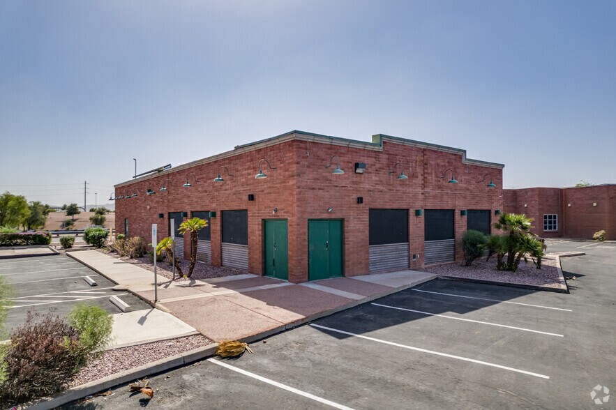 2710-2734 W Bell Rd, Phoenix, AZ à louer - Photo de l’immeuble – Image 2 sur 17
