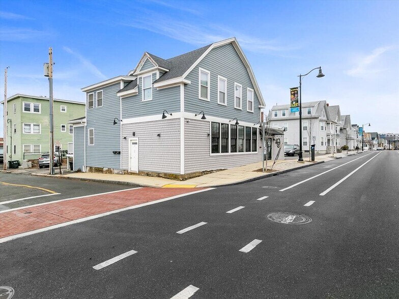 374 Rantoul St, Beverly, MA à louer - Photo de l’immeuble – Image 2 sur 3