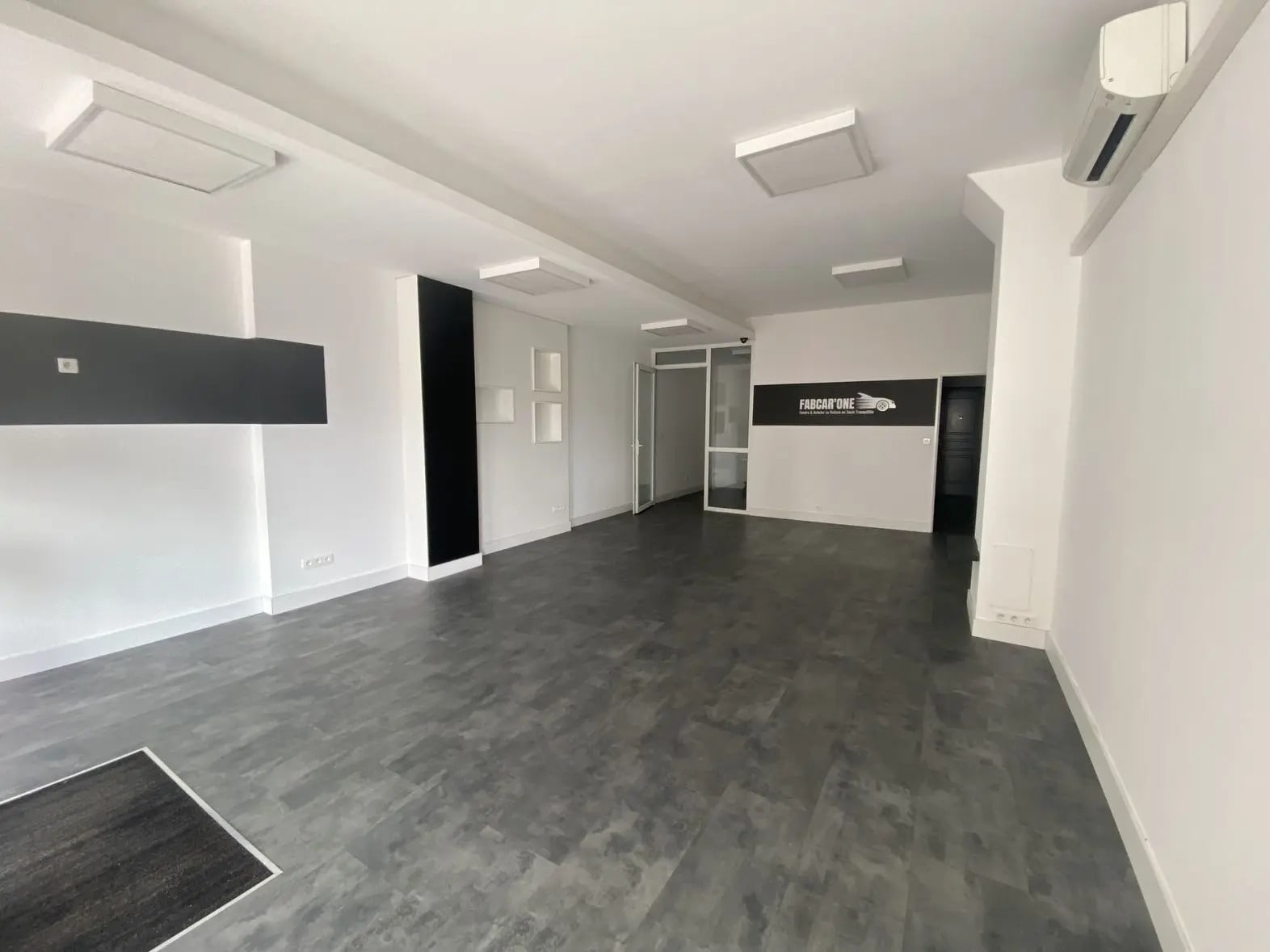 28 Rue Gustave Desplaces, Aix-en-Provence à louer Photo de l’immeuble– Image 1 sur 10