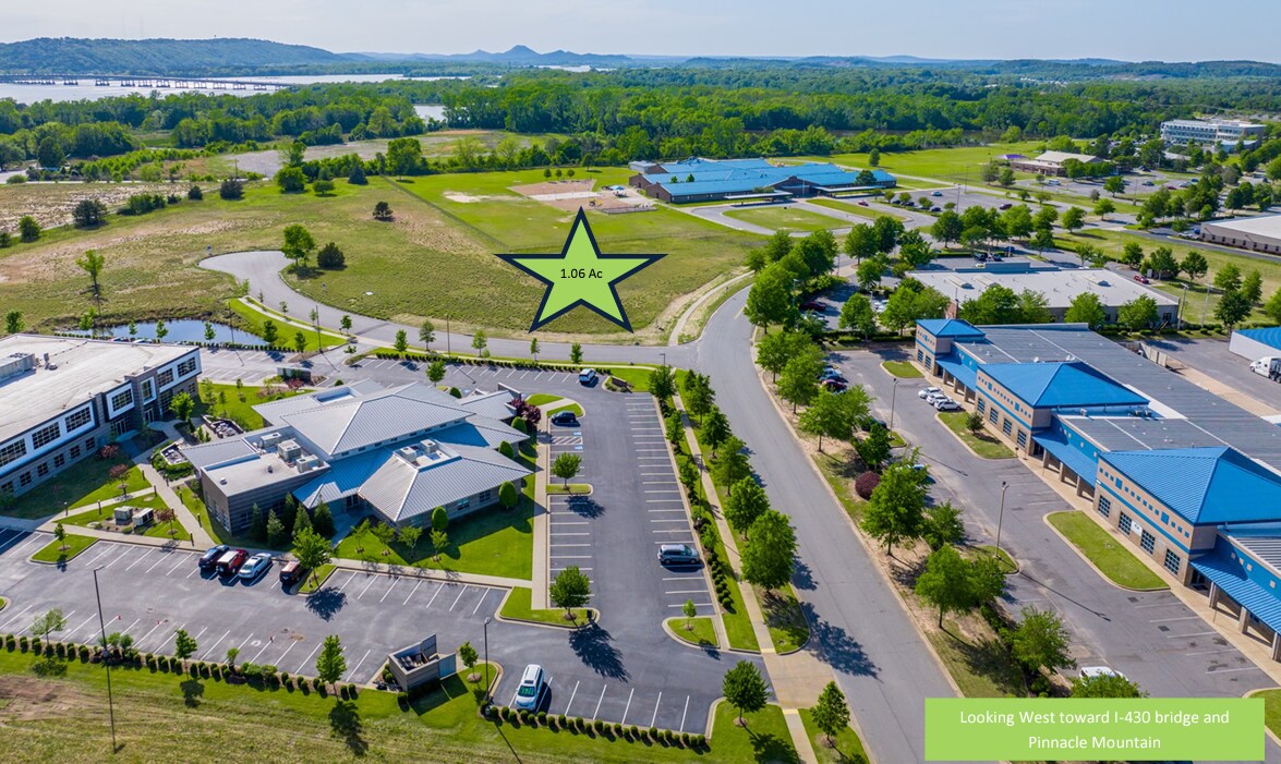NorthShore Ct, North Little Rock, AR à vendre Photo de l’immeuble– Image 1 sur 5