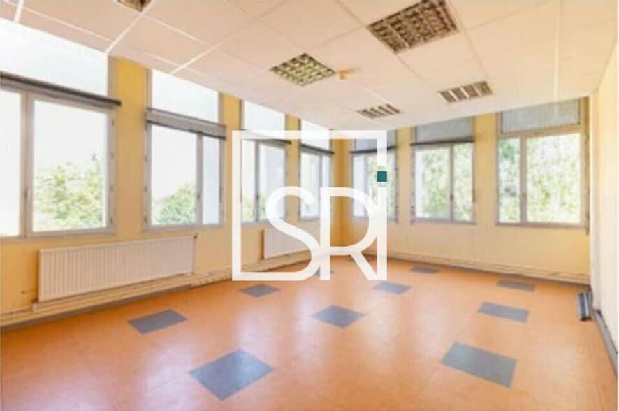 9 Rue De Dunkerque, Clermont-Ferrand à louer - Photo de l’immeuble – Image 3 sur 24