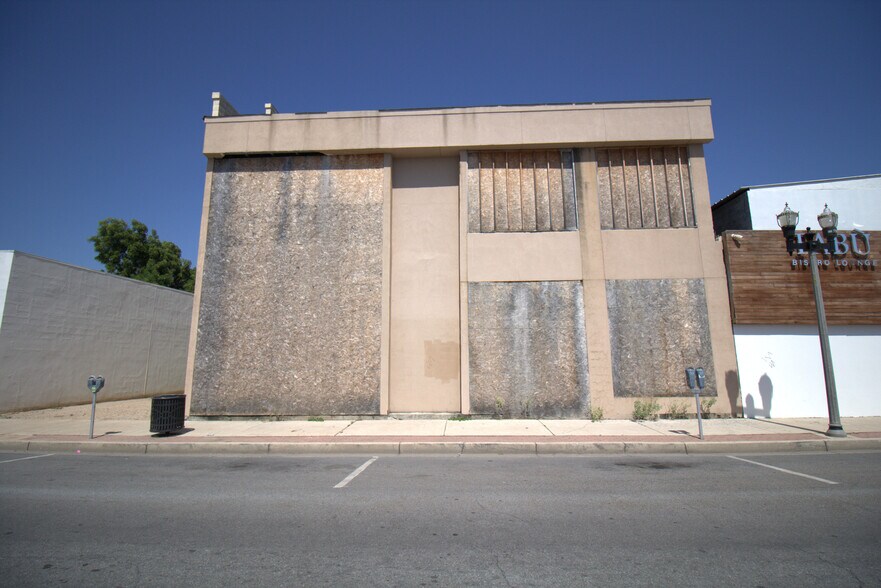 515 S 17th St, McAllen, TX à vendre - Photo de l’immeuble – Image 2 sur 5