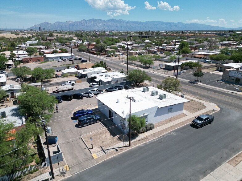3228 S 12th Ave, Tucson, AZ à vendre - Photo de l’immeuble – Image 2 sur 11