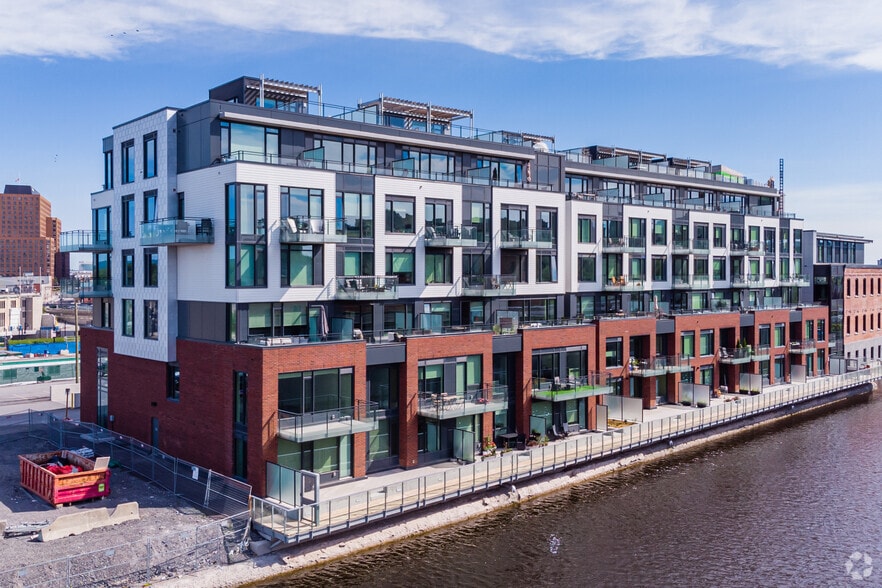 320 Miwate Pvt, Ottawa, ON à louer - Photo de l’immeuble – Image 3 sur 3