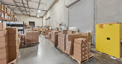 12140 Community Rd, Poway, CA à louer Photo intérieure– Image 2 sur 12