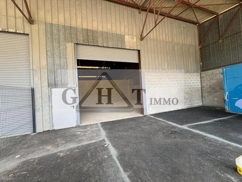Industriel/Logistique dans Le Châtelet-en-Brie à louer - Photo de l’immeuble – Image 1 sur 7