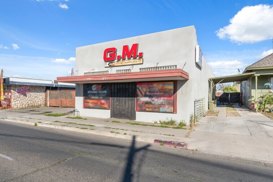 1100 N Fresno St, Fresno, CA à vendre - Photo de l’immeuble – Image 3 sur 21
