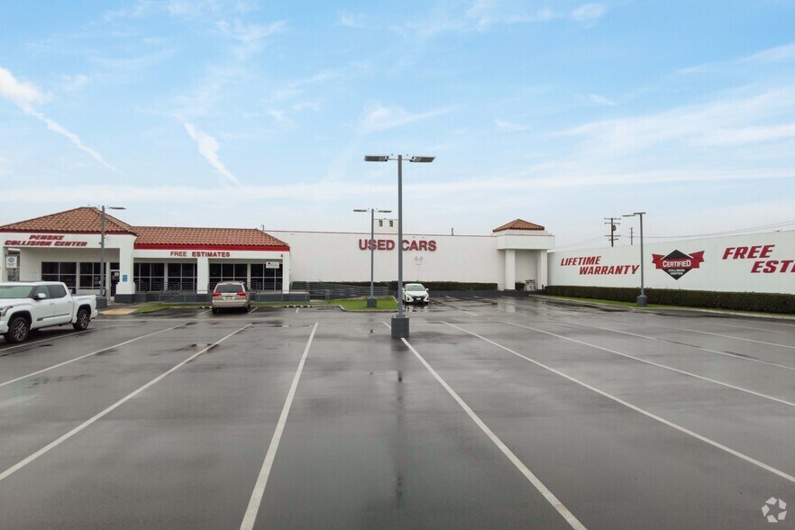 9102-9112 Firestone Blvd, Downey, CA à louer - Photo de l’immeuble – Image 2 sur 2