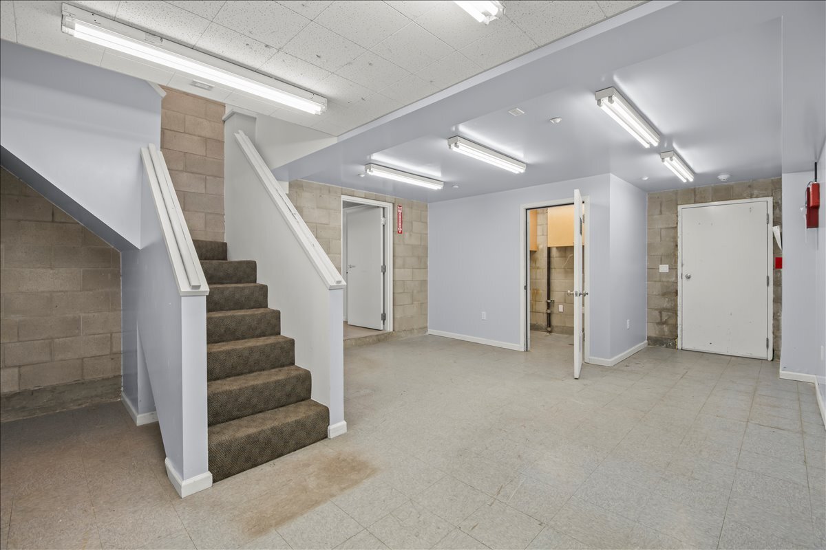 808 Edgehill Dr, Burlingame, CA à louer Photo intérieure– Image 1 sur 13