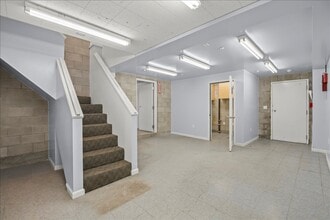 808 Edgehill Dr, Burlingame, CA à louer Photo intérieure– Image 1 sur 13