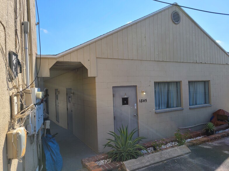 1845 S Pinellas Ave, Tarpon Springs, FL à louer - Photo de l’immeuble – Image 2 sur 13