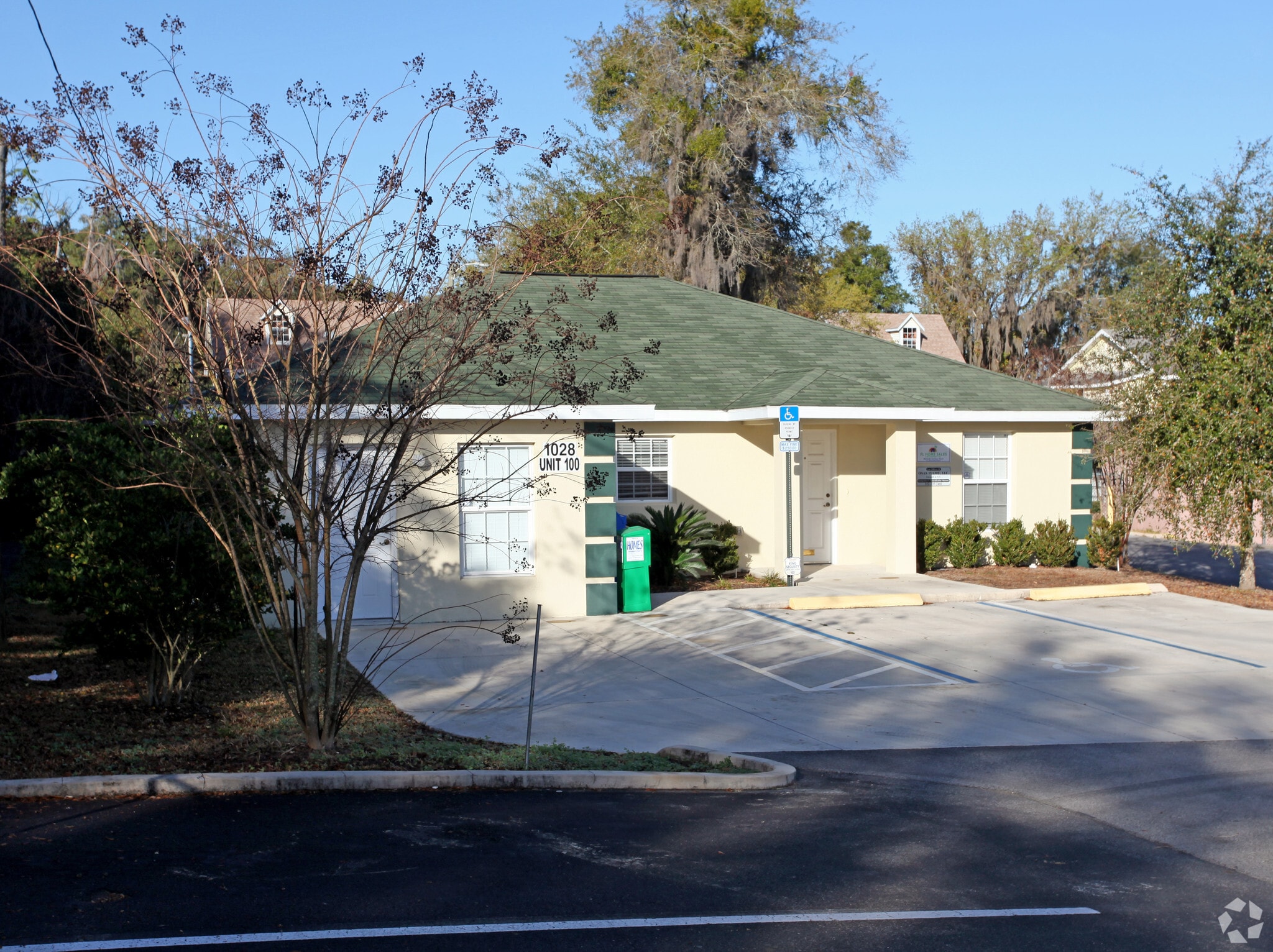 1028 E Silver Springs Blvd, Ocala, FL à louer Photo principale– Image 1 sur 4