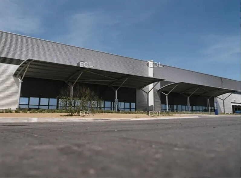 Industriel/Logistique dans Sevrey à louer - Photo de l’immeuble – Image 3 sur 8