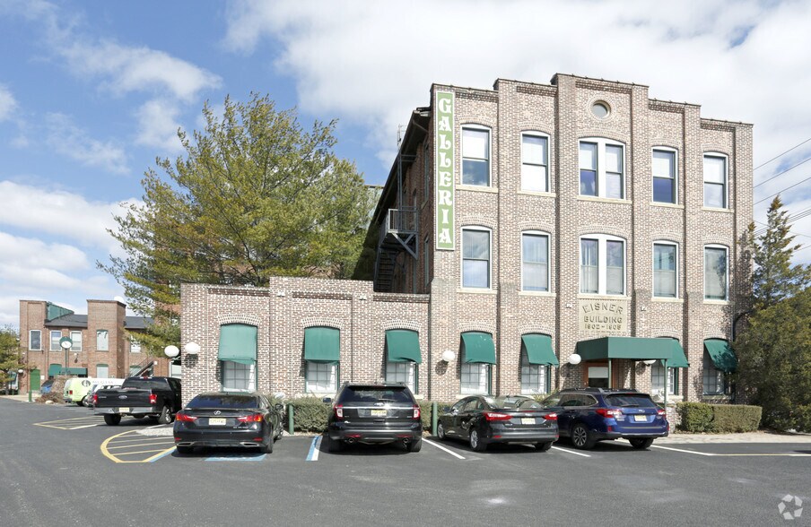 2-40 Bridge Ave, Red Bank, NJ à louer - Photo de l’immeuble – Image 3 sur 8