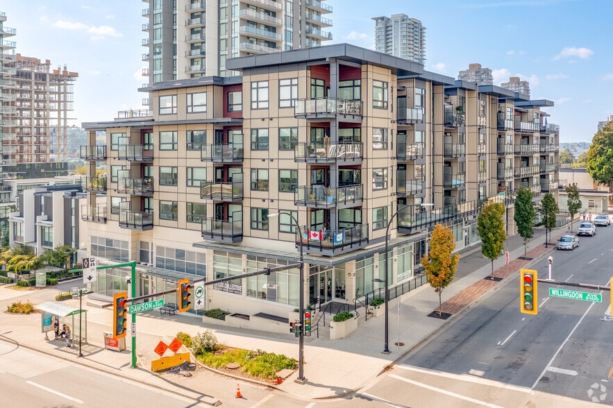 4468 Dawson St, Burnaby, BC à louer - Photo de l’immeuble – Image 1 sur 5