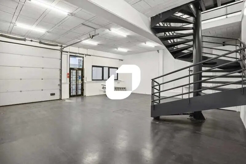 11 Rue Gustave Madiot, Bondoufle à louer - Photo de l’immeuble – Image 2 sur 14