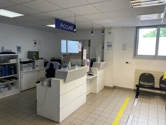 Plus de détails pour Local commercial à vendre