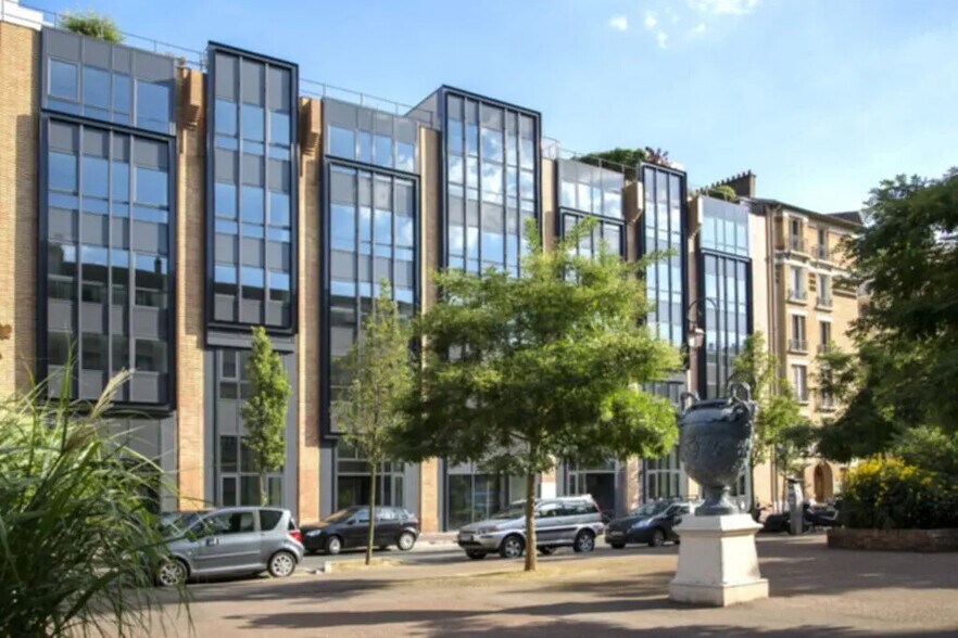 Bureau dans Clichy à louer - Photo de l’immeuble – Image 1 sur 2