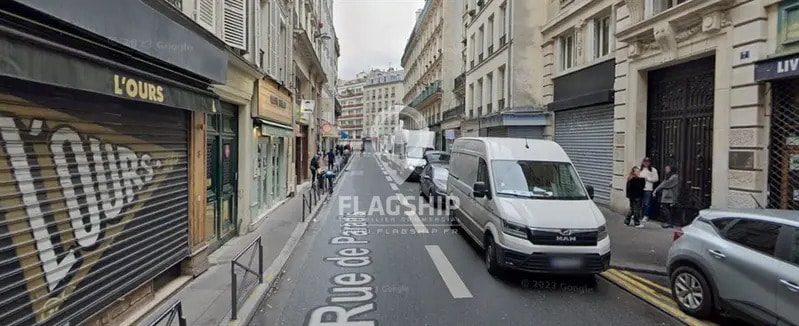 Local commercial dans Paris à louer - Photo de l’immeuble – Image 2 sur 2