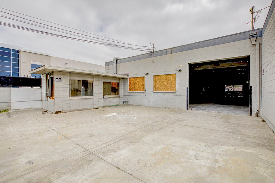 9110 Dice Rd, Santa Fe Springs, CA à vendre - Photo de l’immeuble – Image 2 sur 16