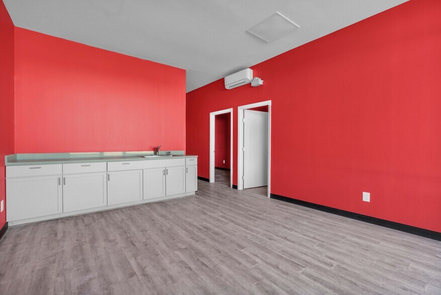 16277 North Fwy, Houston, TX à vendre - Photo intérieure – Image 2 sur 9