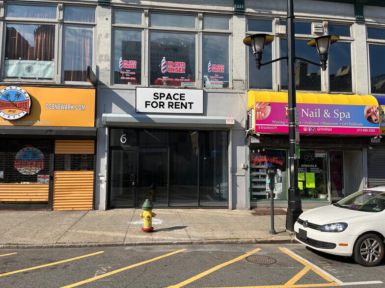 2-10 Branford Pl, Newark, NJ à louer - Photo de l’immeuble – Image 1 sur 2