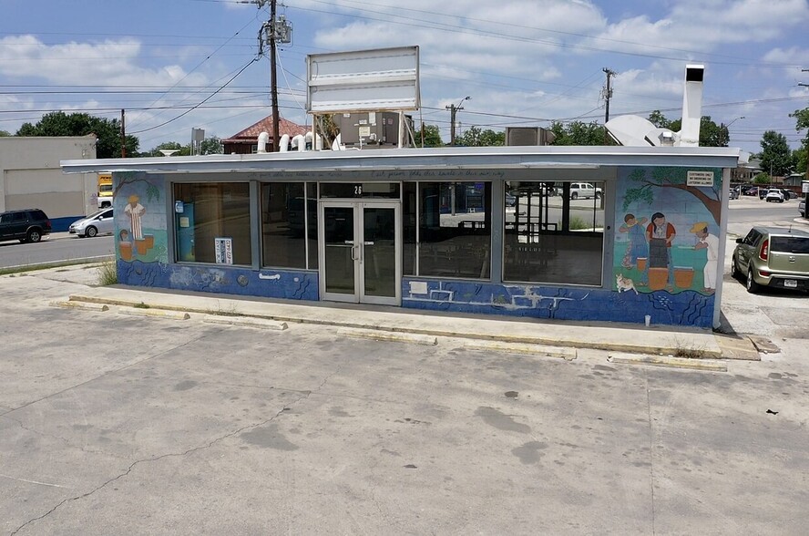1100 S Presa St, San Antonio, TX à louer - Photo de l’immeuble – Image 2 sur 9