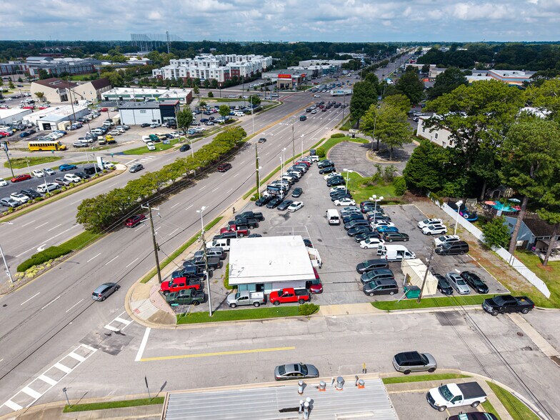 5048 Virginia Beach Blvd, Virginia Beach, VA à louer - Aérien – Image 2 sur 15