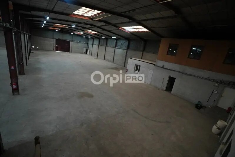 Local d'activités dans Quetigny à vendre Photo de l’immeuble– Image 1 sur 9