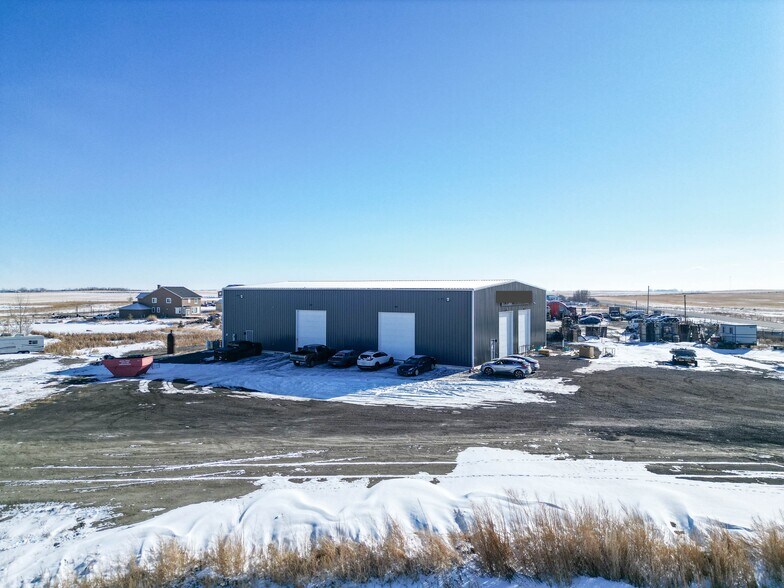 251223 Sunshine Rd, Rocky View No 44, AB à vendre - Photo de l’immeuble – Image 2 sur 15