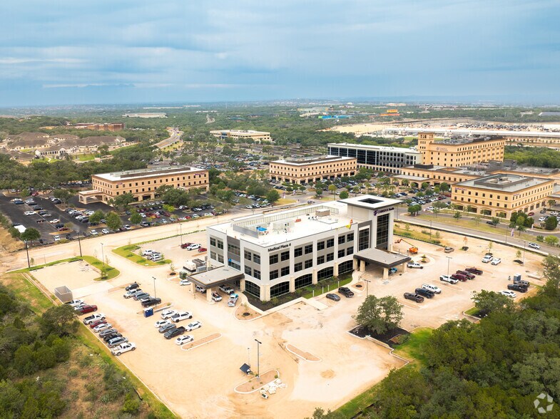 11123 Christus Hills, San Antonio, TX à louer - Photo principale – Image 1 sur 6