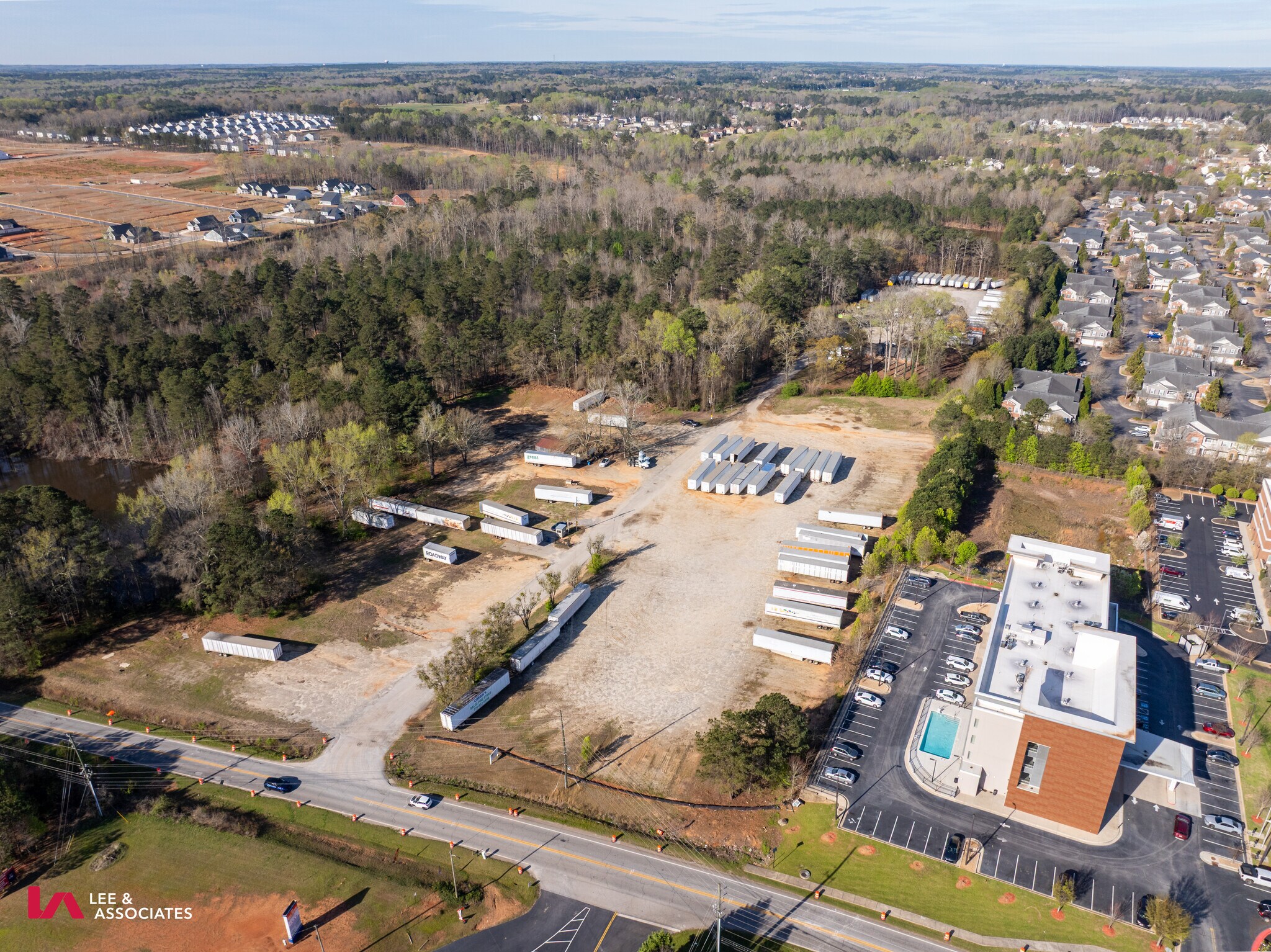 122 Mill Rd, McDonough, GA à louer Photo principale– Image 1 sur 19