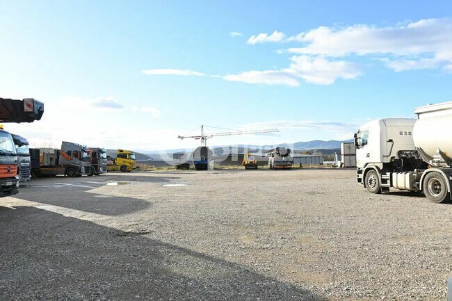 Plus de détails pour Terrain à louer