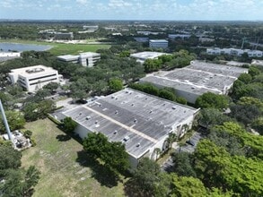 14240 Palmetto Frontage Rd, Miami Lakes, FL - Vue aérienne  vue de carte - Image1