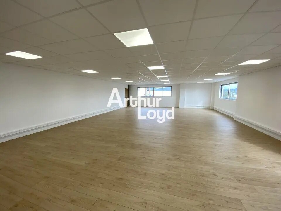 Bureau dans Fréjus à louer Photo intérieure– Image 1 sur 10