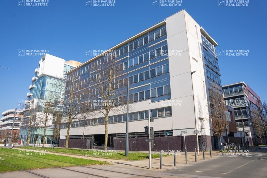 Bureau dans Angers à louer - Photo de l’immeuble – Image 1 sur 15