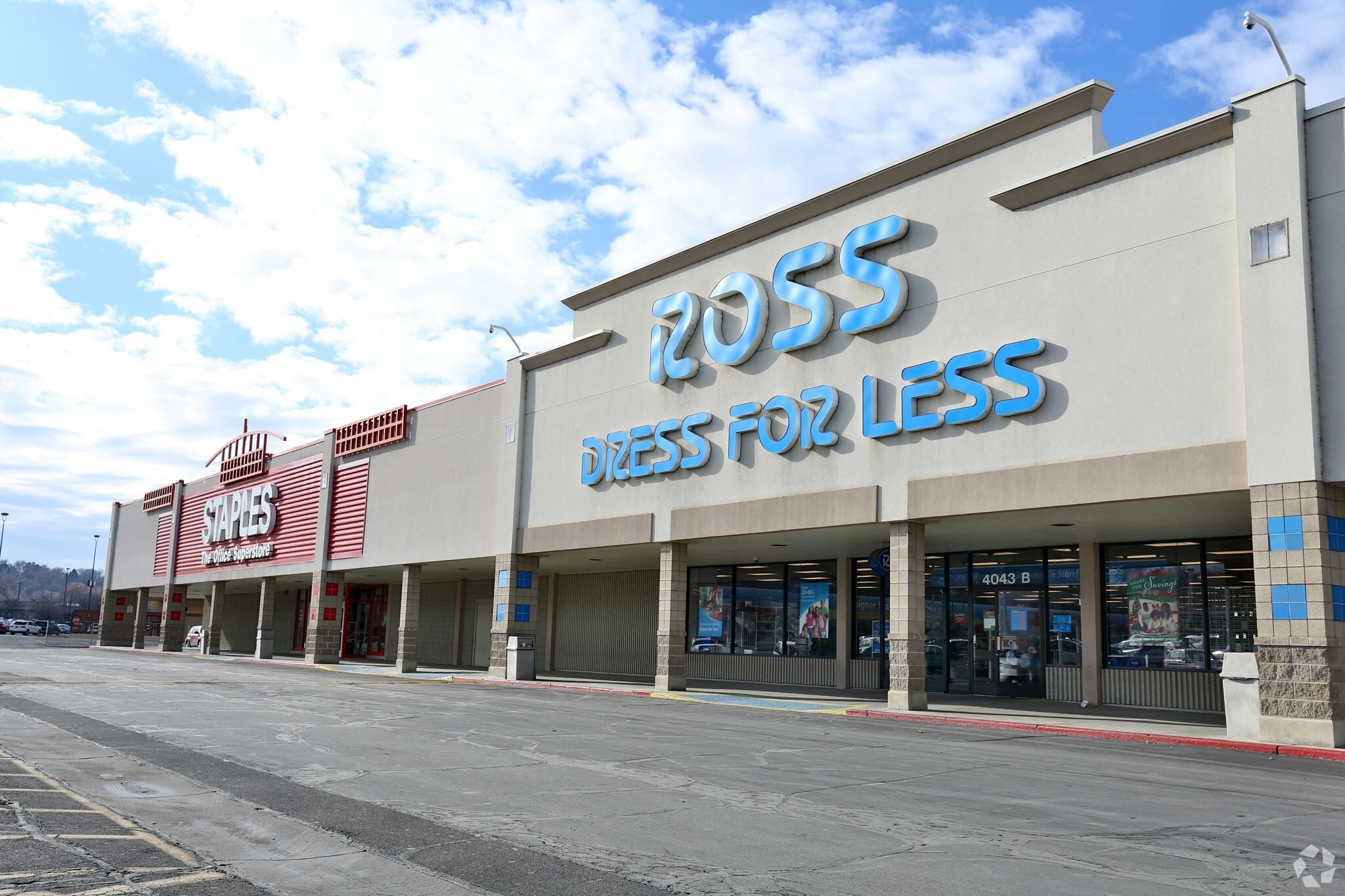 4043 Riverdale Rd, Riverdale, UT à vendre Photo principale– Image 1 sur 9