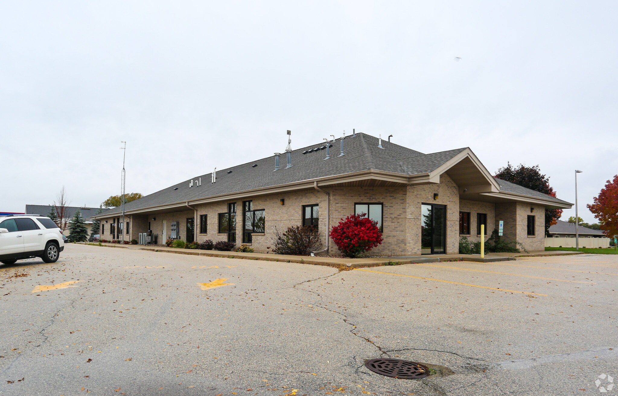 28 Camelot Dr, Fond Du Lac, WI à louer Photo de l’immeuble– Image 1 sur 5