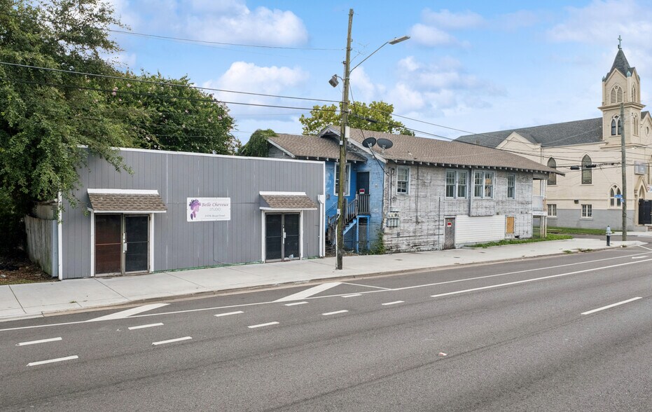 210 N Broad Ave, New Orleans, LA à vendre - Photo de l’immeuble – Image 1 sur 2