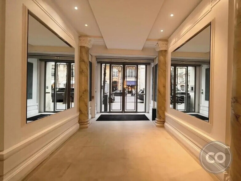 Bureau dans Paris à louer - Photo de l’immeuble – Image 2 sur 9