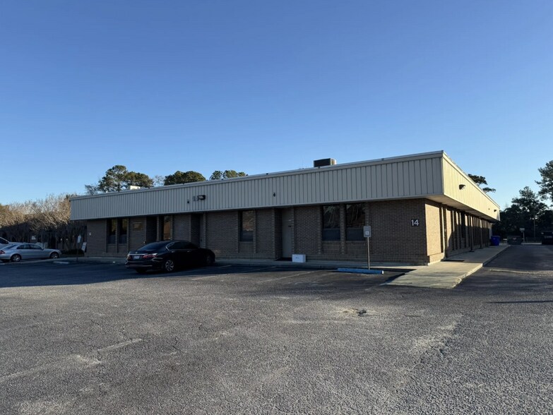 14 Farmfield Ave, Charleston, SC à vendre - Photo de l’immeuble – Image 2 sur 10