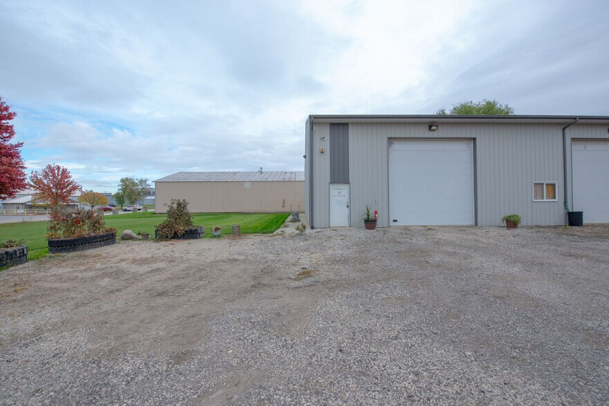 1927 Cherry Hill Rd, Joliet, IL à louer - Photo de l’immeuble – Image 3 sur 9