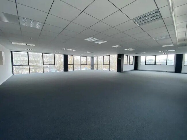 Plus de détails pour Bureau à vendre